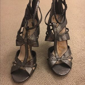 Sam Edelman Heels. Never worn! (Silver)