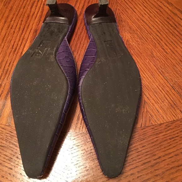 Pretty purple mules - Picture 2 of 3