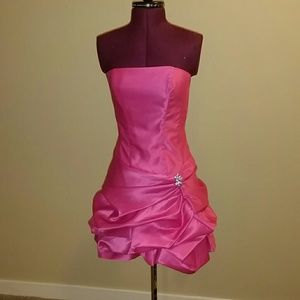 Size 6 bubble hem hot pink cocktail dress