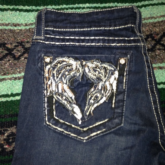 SOLD-CONSIGNMENT - Picture 2 of 3