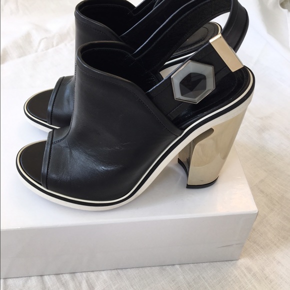 NWT Nicholas Kirkwood peep toe, block metal heels - Picture 2 of 4