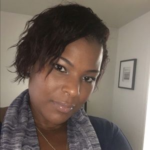 Meet your Posher, Latoya