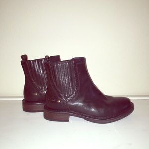Ugg Black Caraby Boots {new!}