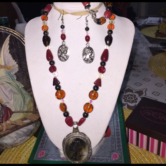 Meet your Posher, Jeani, BelleFleurBoutique - Picture 2 of 5