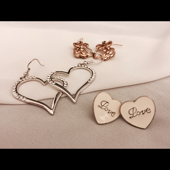 LOVE Earrings Sets