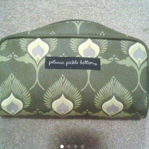 Petunia Pickle Bottom PRC