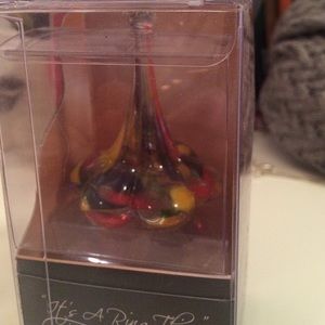 Unique art glass ring valet