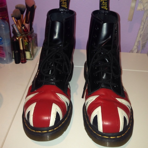 Union Jack doc Martens