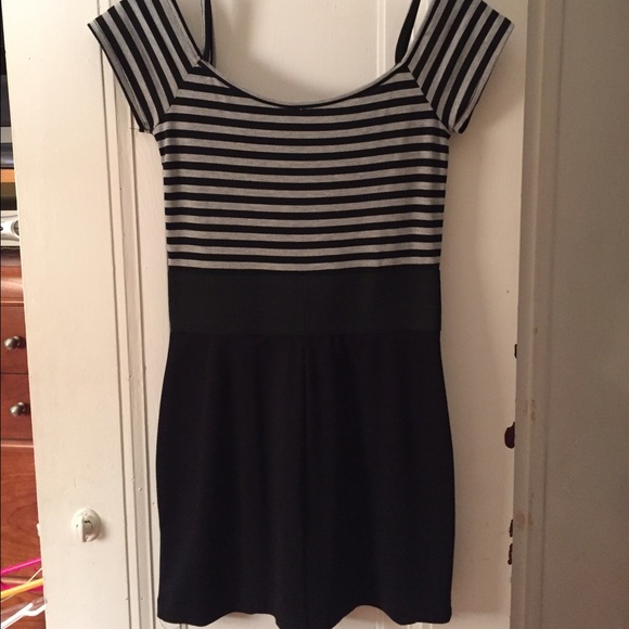Off-shoulder striped dress