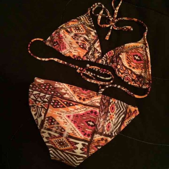 Xhilaration Aztex bikini - Picture 2 of 3