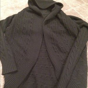 Cabled Cashmere Sweater - in great condition