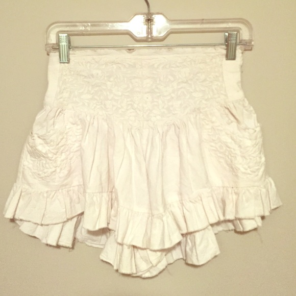 Free People white high wasted shorts