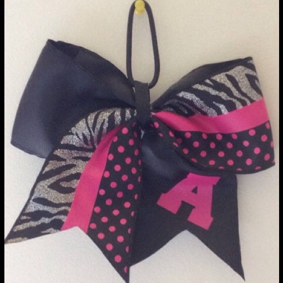 Bows - Picture 4 of 4
