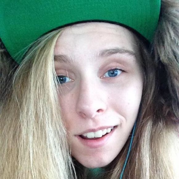 Meet your Posher, Breanna - Picture 1 of 1