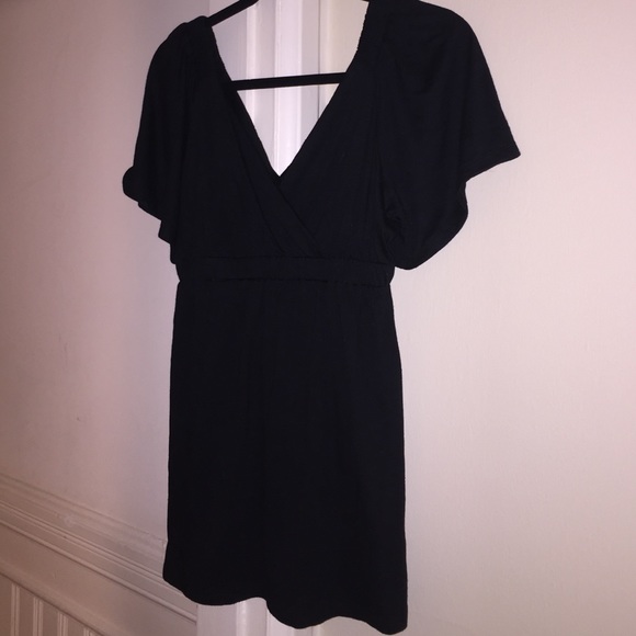 Black Vneck flowy top