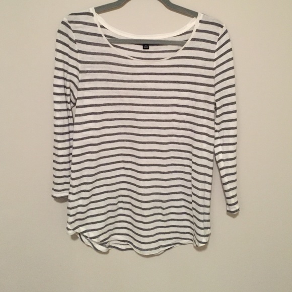 Quarter length sleeve striped shirt