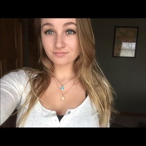 Meet your Posher, Carolyn