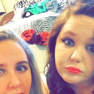 Meet your Posher, Crissy