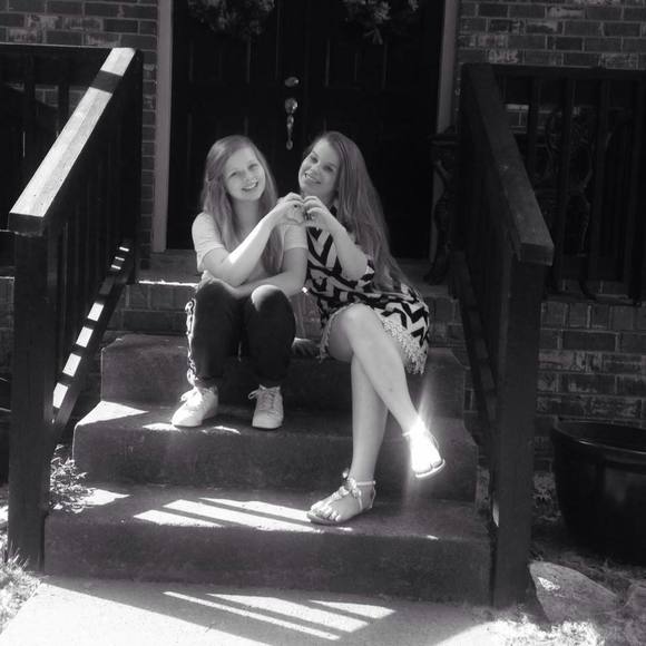 Meet your Posher, Abbey