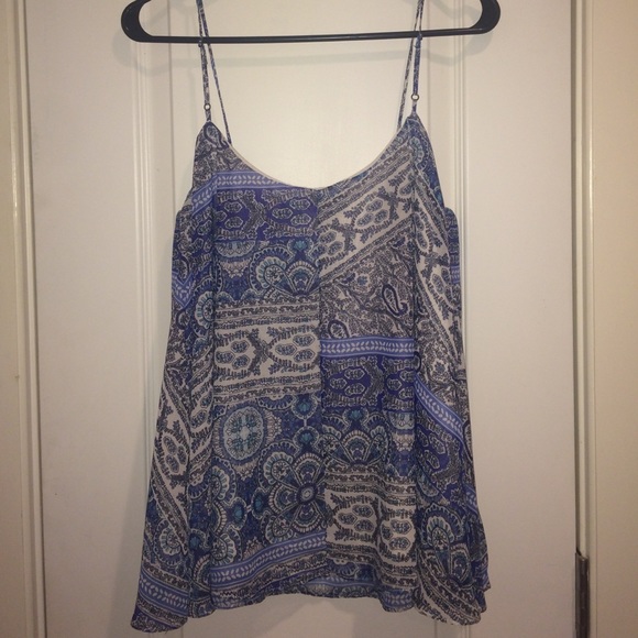 Francesca's blue and white tank - Picture 4 of 4