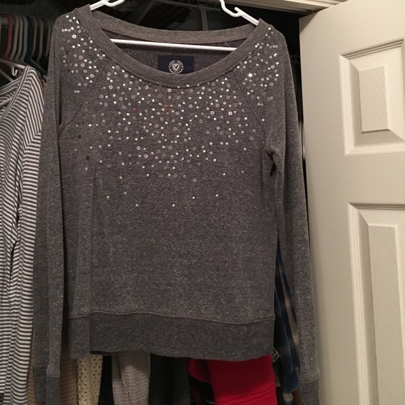 American Eagle gray sweater