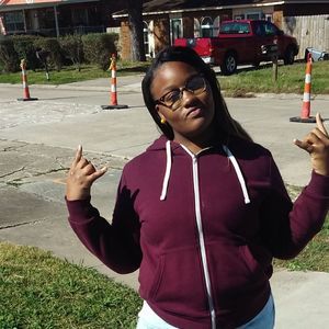 Meet your Posher, Paris