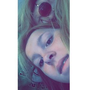 Meet your Posher, Maya