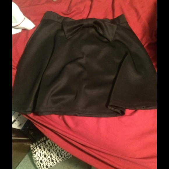 Black Skater Skirt