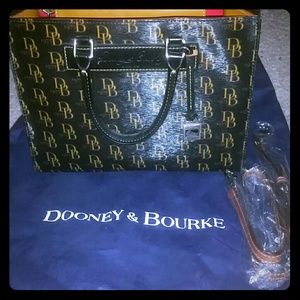 Dooney & Bourke 1975 Signature Handbag
