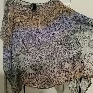 >♡PRICE Drop!BISOU BISOU top size large Sheer♡<