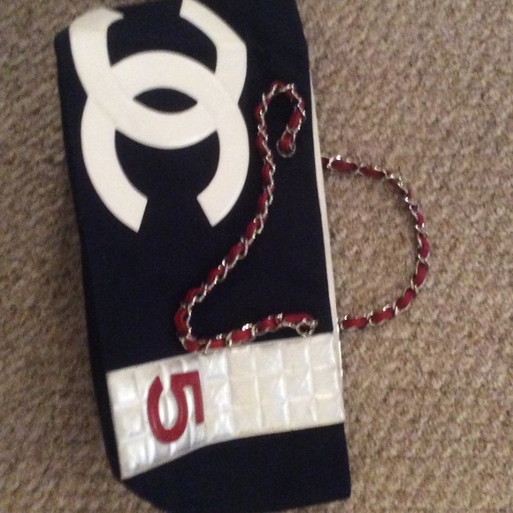 Chanel tote