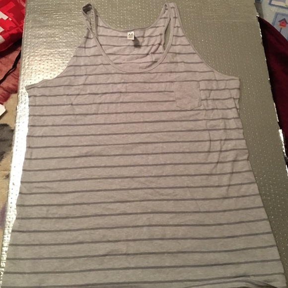 NWT under Armour pocket tank