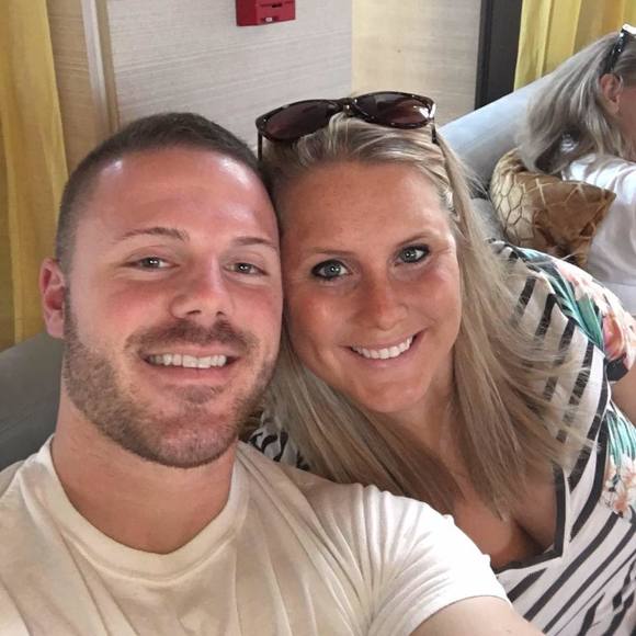 Meet your Posher, Cara - Picture 1 of 1