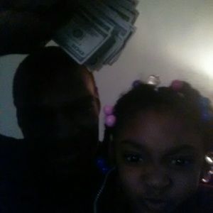 Meet your Posher, Tee