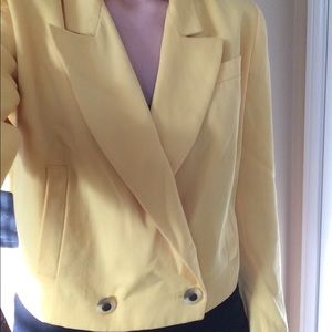 Yellow blazer