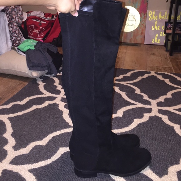 Never worn UNISA boots