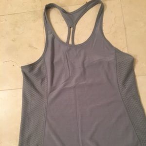 Under armour tank