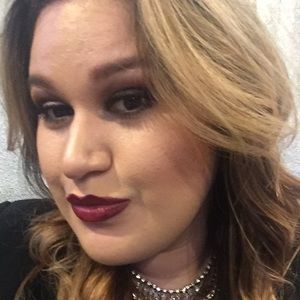 Meet your Posher, Mireya