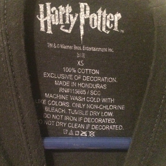 Harry Potter T-shirt / Shirt ~ Hogwarts - Picture 2 of 2