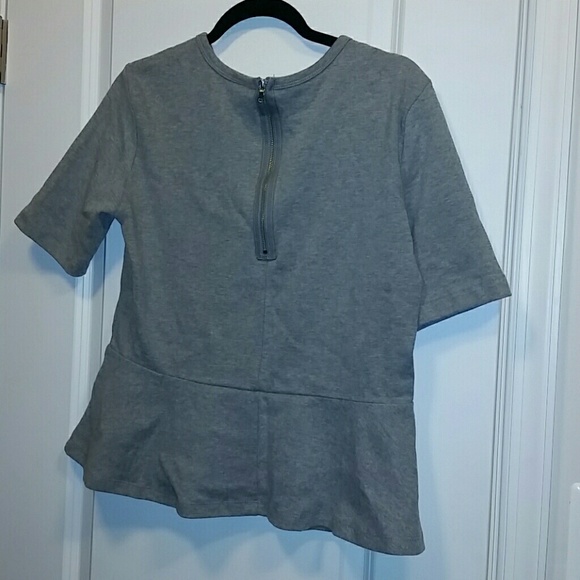 Nwt Gap top - Picture 2 of 4