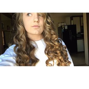 Meet your Posher, Gabi