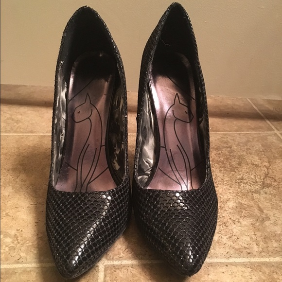 Black heels!