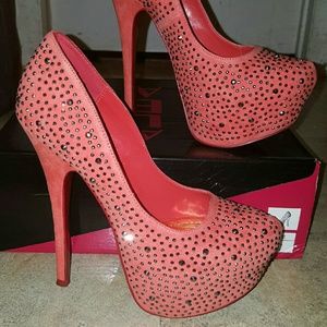 Coral Dazzle Pumps