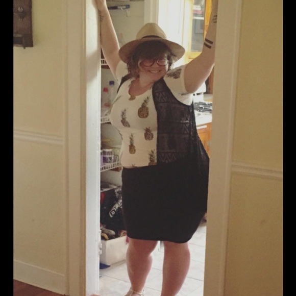 Meet your Posher, Jillian - Picture 4 of 4