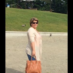 Meet your Posher, Rocio