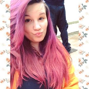 Meet your Posher, Kasie