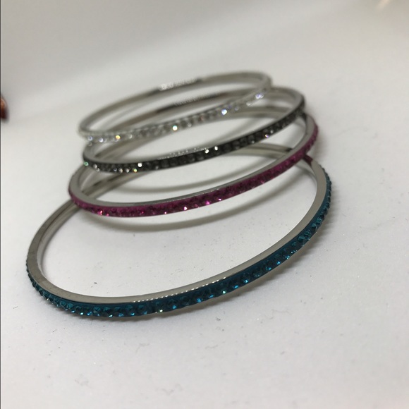 New Bejeweled Bangle Bracelets 4 pc set🌹 - Picture 3 of 5