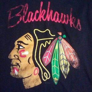 NWOT Chicago BLACKHAWKS V-neck