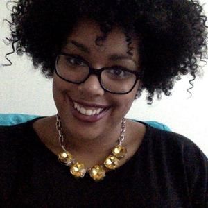 Meet your Posher, Corina