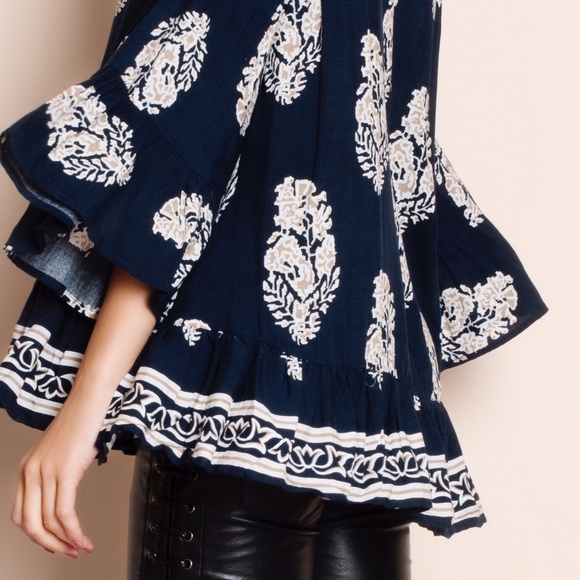 "Summer, Somewhere" Cold Shoulder Printed Top - Picture 4 of 4